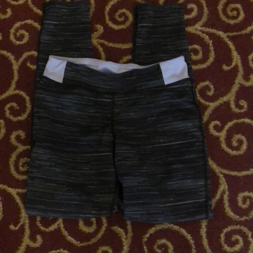 Exercise leggings